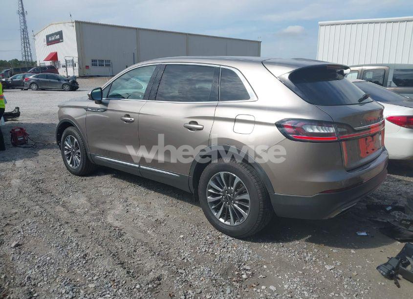 Photo 3 of 2020 Lincoln Nautilus STANDARD (VIN 2LMPJ6J98LBL09066)