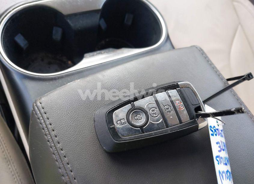 Photo 11 of 2020 Lincoln Nautilus STANDARD (VIN 2LMPJ6J9XLBL29285)