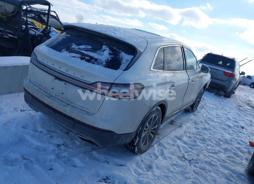 Photo 4 of 2020 Lincoln Nautilus STANDARD (VIN 2LMPJ6J9XLBL29285)