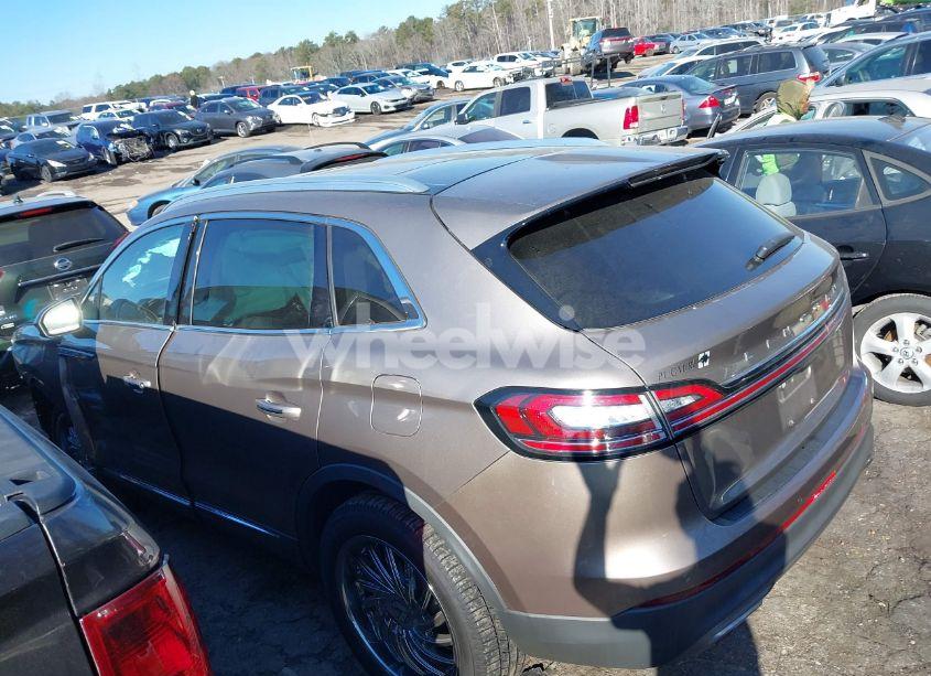 Photo 14 of 2020 Lincoln Nautilus RESERVE (VIN 2LMPJ6K90LBL02045)