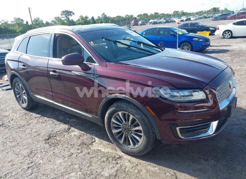 2020 Lincoln Nautilus RESERVE (VIN 2LMPJ6K94LBL29717) main photo