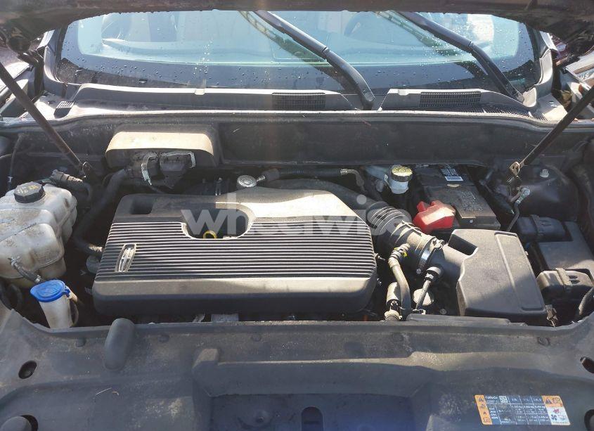 Photo 10 of 2020 Lincoln Nautilus RESERVE (VIN 2LMPJ6K94LBL29717)