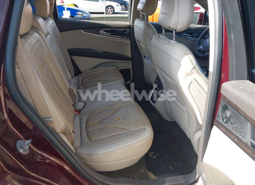 Photo 8 of 2020 Lincoln Nautilus RESERVE (VIN 2LMPJ6K94LBL29717)