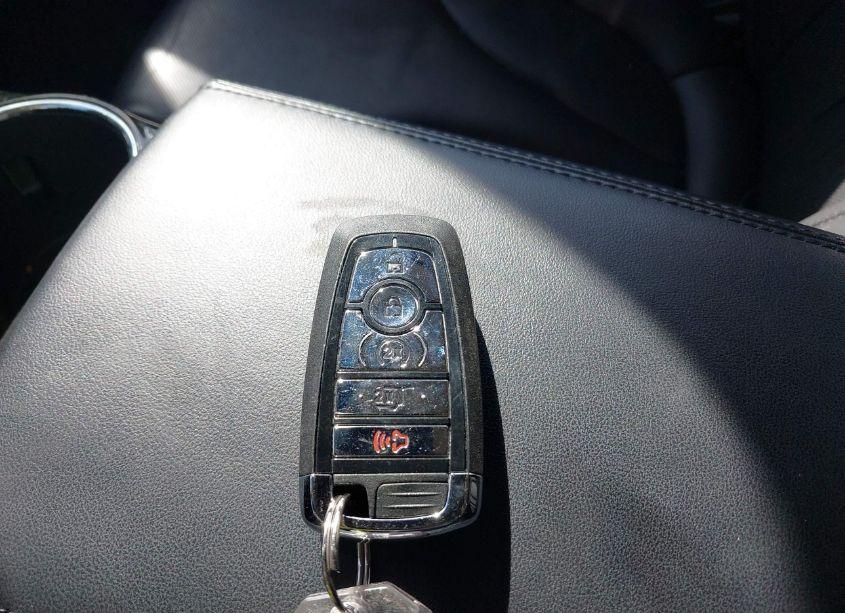 Photo 11 of 2023 Lincoln Nautilus RESERVE (VIN 2LMPJ6K97PBL06857)