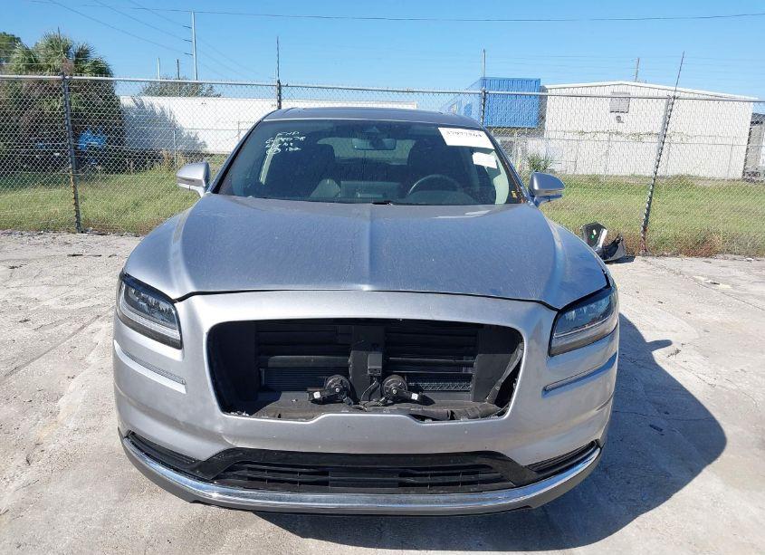 Photo 13 of 2023 Lincoln Nautilus RESERVE (VIN 2LMPJ6K97PBL06857)