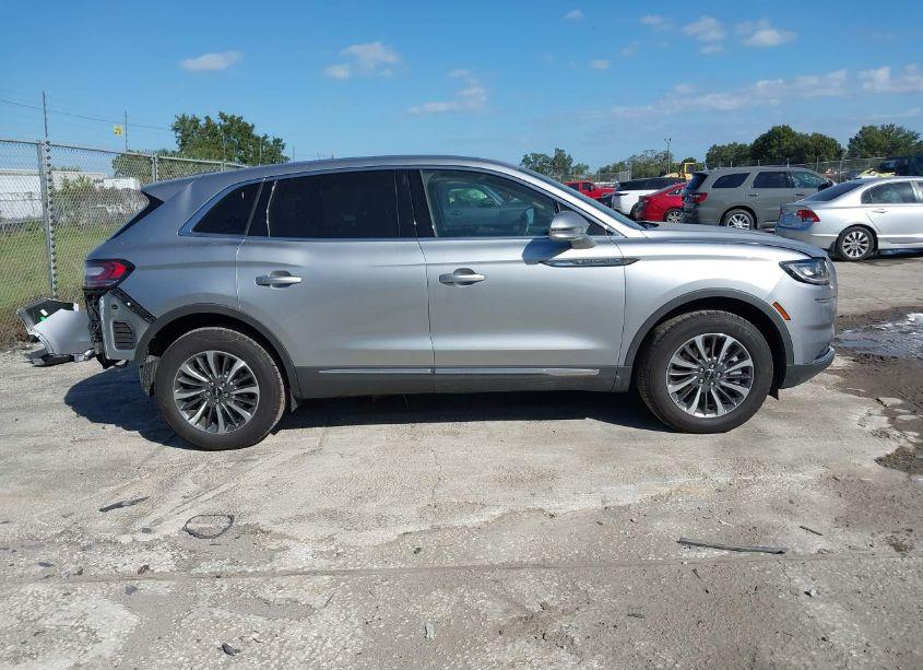 Photo 14 of 2023 Lincoln Nautilus RESERVE (VIN 2LMPJ6K97PBL06857)