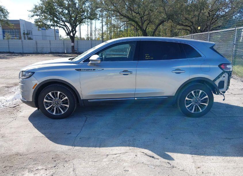 Photo 15 of 2023 Lincoln Nautilus RESERVE (VIN 2LMPJ6K97PBL06857)