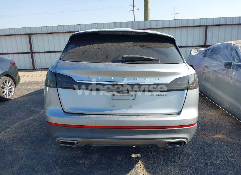 Photo 16 of 2020 Lincoln Nautilus RESERVE (VIN 2LMPJ6K98LBL14122)