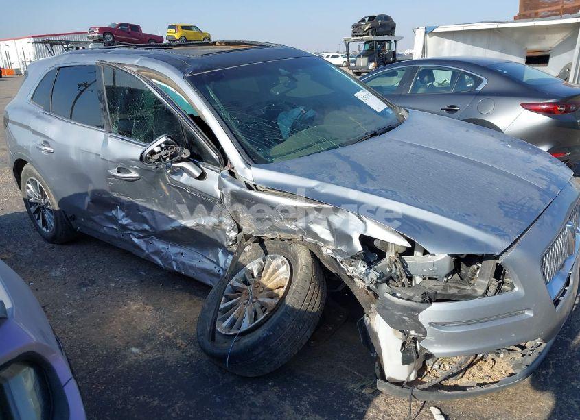 Photo 6 of 2020 Lincoln Nautilus RESERVE (VIN 2LMPJ6K98LBL14122)