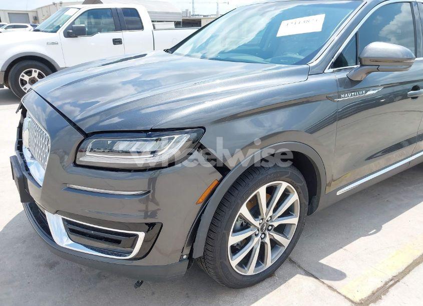 Photo 18 of 2019 Lincoln Nautilus SELECT (VIN 2LMPJ6K99KBL42848)