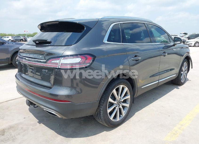 Photo 4 of 2019 Lincoln Nautilus SELECT (VIN 2LMPJ6K99KBL42848)