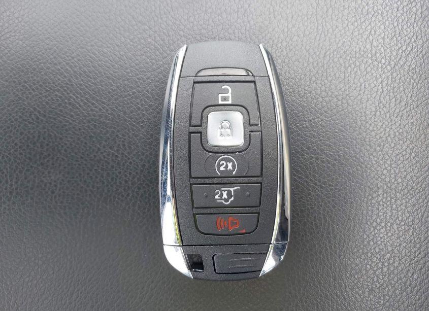 Photo 11 of 2019 Lincoln Nautilus RESERVE (VIN 2LMPJ6L98KBL18748)