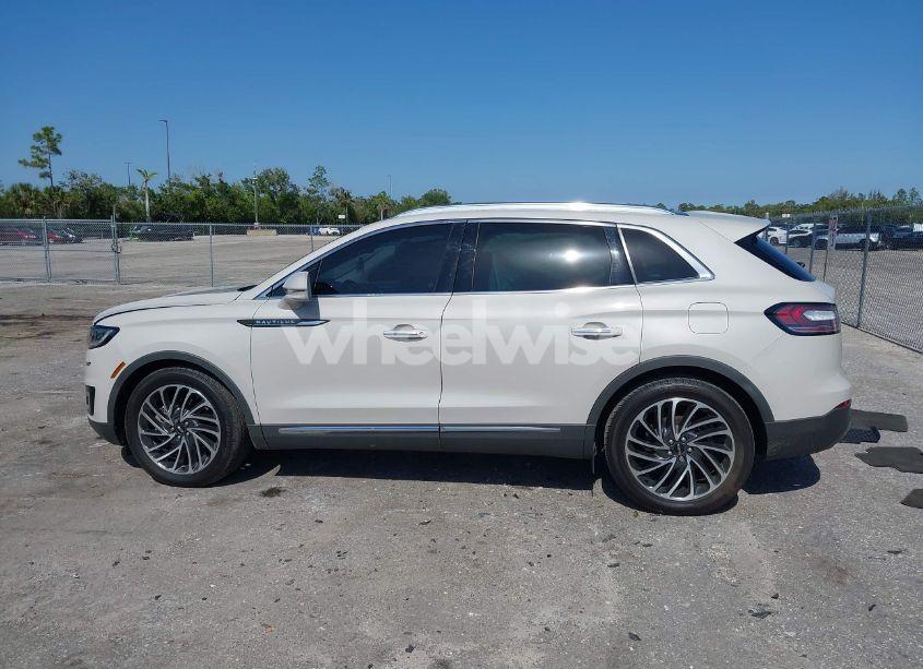 Photo 14 of 2019 Lincoln Nautilus RESERVE (VIN 2LMPJ6L99KBL36336)