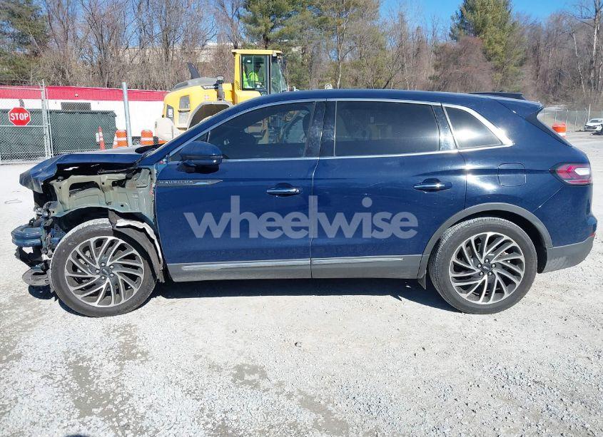 Photo 14 of 2019 Lincoln Nautilus RESERVE (VIN 2LMPJ6LP2KBL12796)