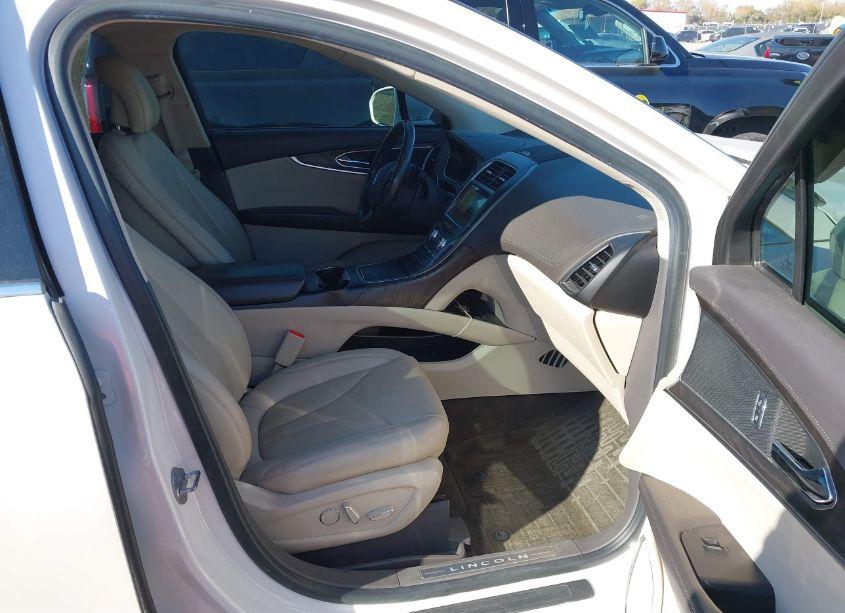 Photo 5 of 2017 Lincoln Mkx RESERVE (VIN 2LMPJ6LP3HBL50143)