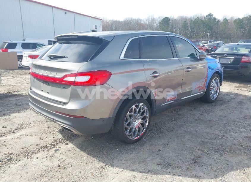 Photo 4 of 2016 Lincoln Mkx RESERVE (VIN 2LMPJ6LPXGBL51630)