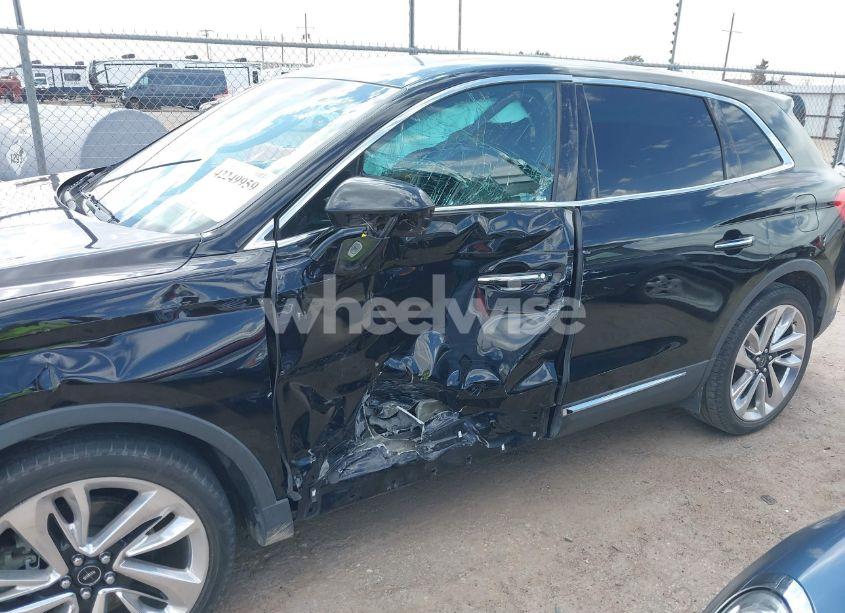 Photo 6 of 2016 Lincoln Mkx BLACK LABEL (VIN 2LMPJ7JP7GBL81127)