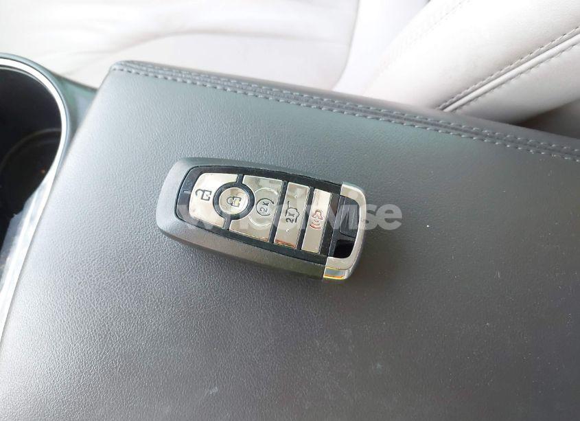 Photo 11 of 2020 Lincoln Nautilus STANDARD (VIN 2LMPJ8J99LBL00372)