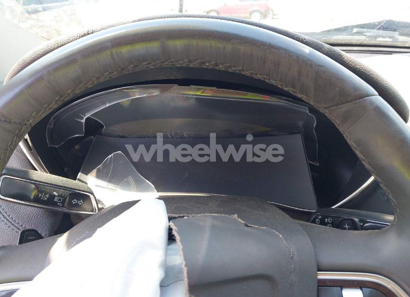 Photo 15 of 2020 Lincoln Nautilus STANDARD (VIN 2LMPJ8J99LBL00372)