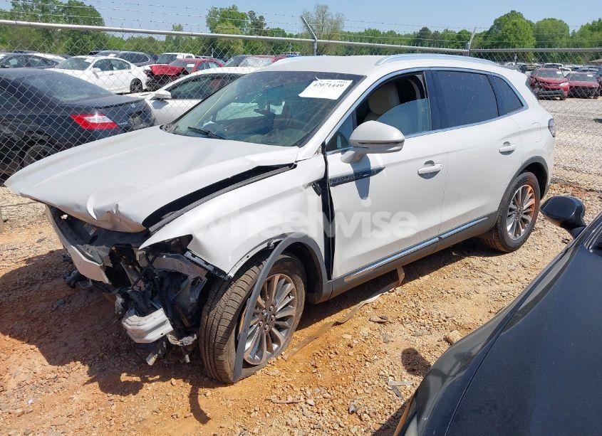 Photo 2 of 2020 Lincoln Nautilus STANDARD (VIN 2LMPJ8J99LBL00372)