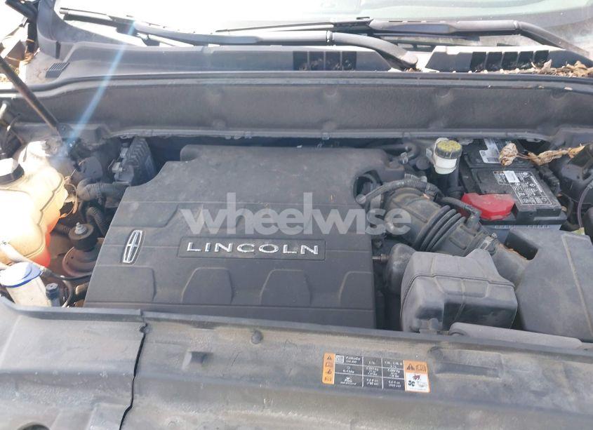 Photo 10 of 2017 Lincoln Mkx PREMIERE (VIN 2LMPJ8JR9HBL21889)