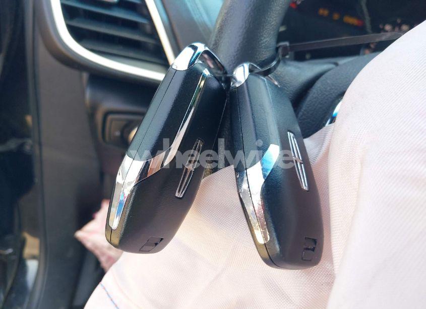 Photo 11 of 2017 Lincoln Mkx PREMIERE (VIN 2LMPJ8JR9HBL21889)