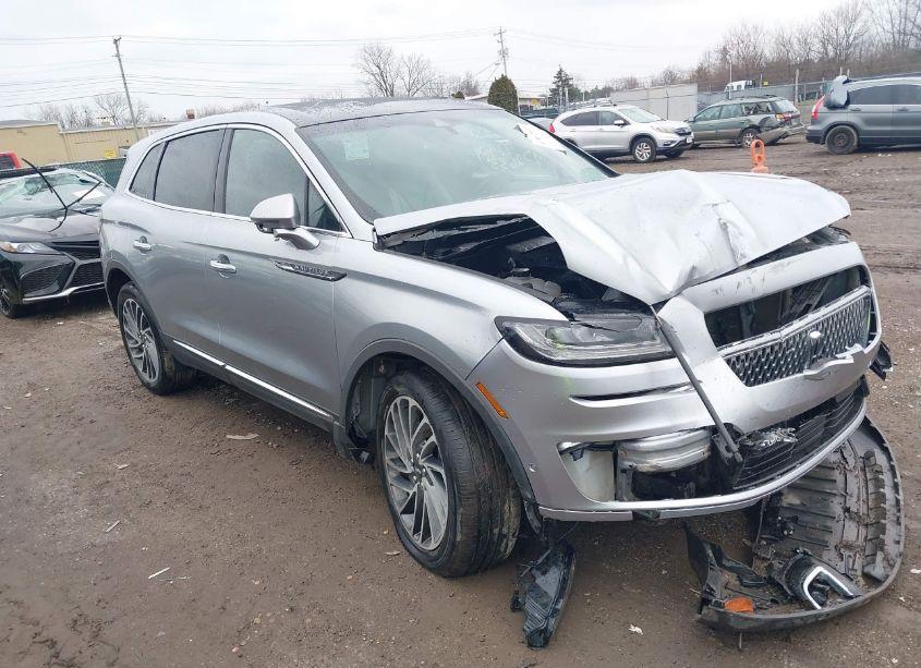 2020 Lincoln Nautilus RESERVE (VIN 2LMPJ8K91LBL00039) main photo