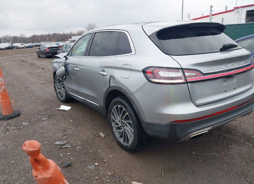 Photo 3 of 2020 Lincoln Nautilus RESERVE (VIN 2LMPJ8K91LBL00039)