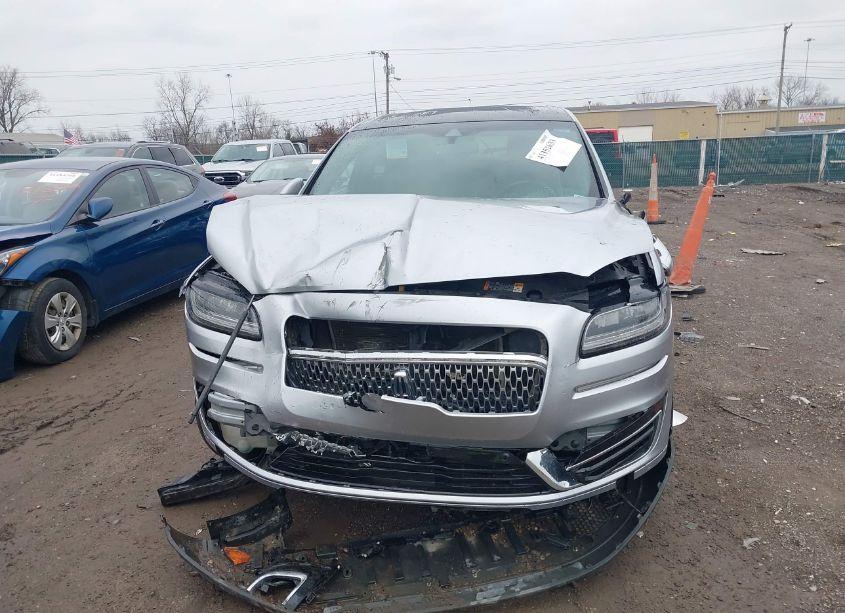 Photo 6 of 2020 Lincoln Nautilus RESERVE (VIN 2LMPJ8K91LBL00039)