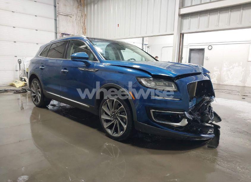 2020 Lincoln Nautilus RESERVE (VIN 2LMPJ8K92LBL11017) main photo