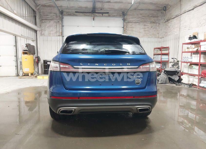 Photo 17 of 2020 Lincoln Nautilus RESERVE (VIN 2LMPJ8K92LBL11017)