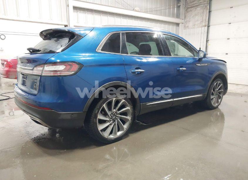 Photo 4 of 2020 Lincoln Nautilus RESERVE (VIN 2LMPJ8K92LBL11017)