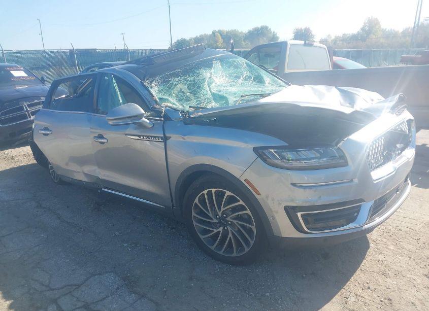 2020 Lincoln Nautilus RESERVE (VIN 2LMPJ8K97LBL12390) main photo