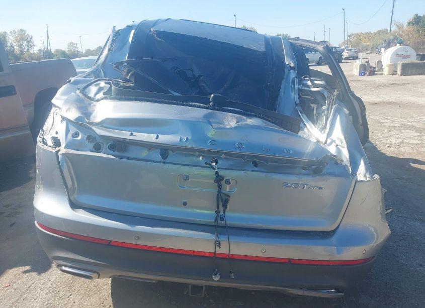 Photo 16 of 2020 Lincoln Nautilus RESERVE (VIN 2LMPJ8K97LBL12390)