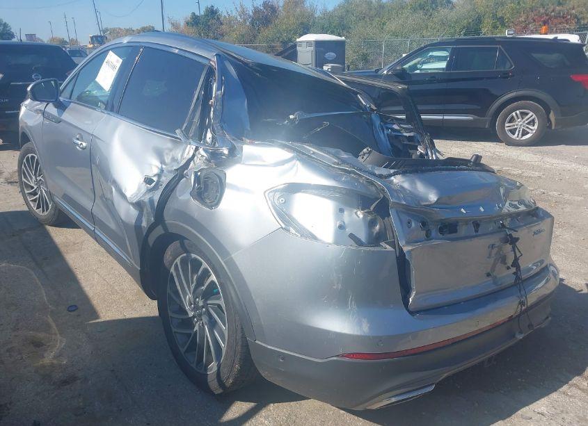 Photo 3 of 2020 Lincoln Nautilus RESERVE (VIN 2LMPJ8K97LBL12390)