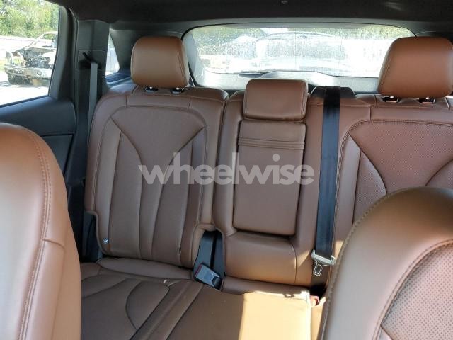 Photo 5 of 2023 LINCOLN NAUTILUS RESERVE N/A (VIN 2LMPJ8K9XPBL11112)