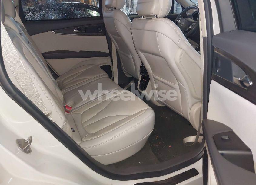 Photo 8 of 2020 Lincoln Nautilus RESERVE (VIN 2LMPJ8KP5LBL19272)