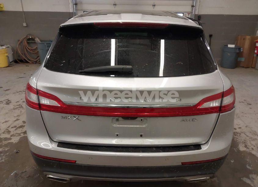 Photo 16 of 2017 Lincoln Mkx SELECT (VIN 2LMPJ8KR5HBL30586)