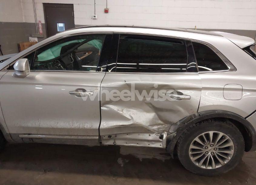 Photo 6 of 2017 Lincoln Mkx SELECT (VIN 2LMPJ8KR5HBL30586)
