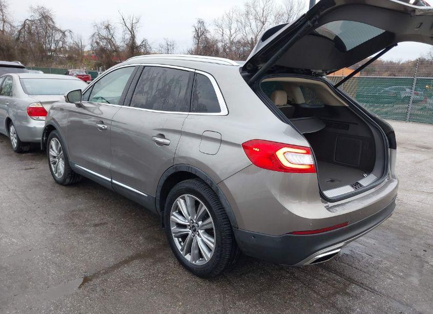 Photo 3 of 2017 Lincoln Mkx RESERVE (VIN 2LMPJ8LP2HBL17792)