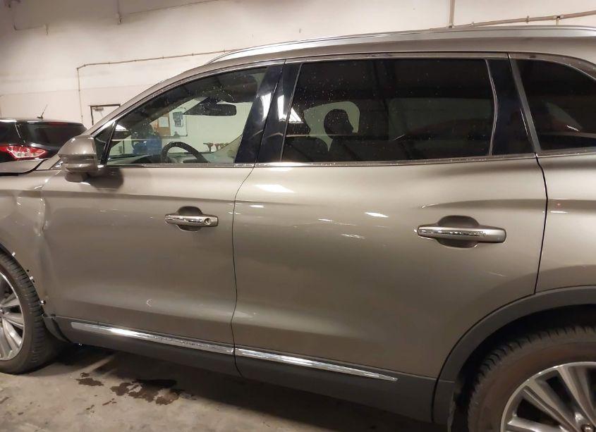 Photo 15 of 2017 Lincoln Mkx RESERVE (VIN 2LMPJ8LP3HBL37565)