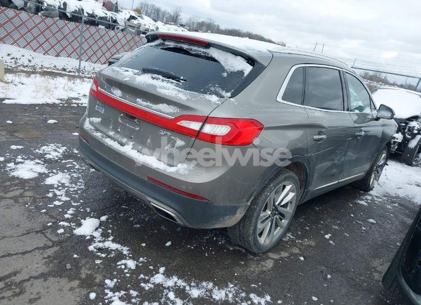 Photo 4 of 2017 Lincoln Mkx RESERVE (VIN 2LMPJ8LP4HBL51037)