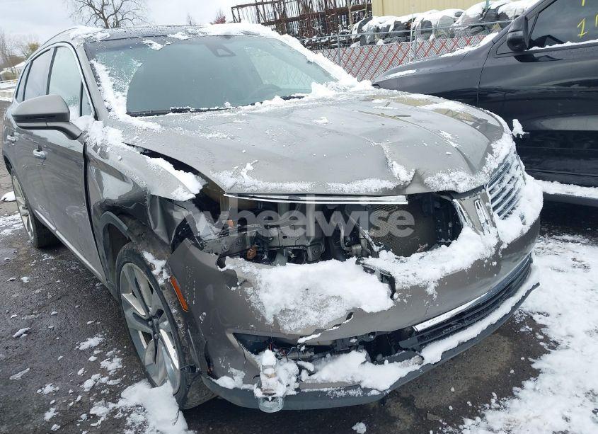 Photo 6 of 2017 Lincoln Mkx RESERVE (VIN 2LMPJ8LP4HBL51037)