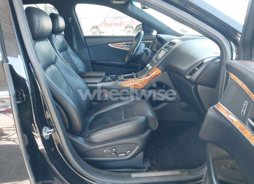 Photo 5 of 2017 Lincoln Mkx RESERVE (VIN 2LMPJ8LP5HBL52519)