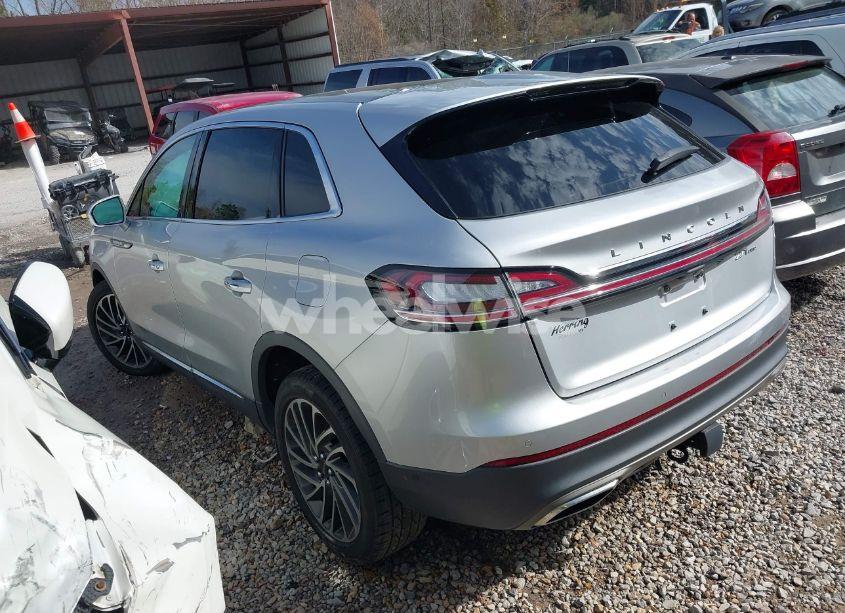 Photo 3 of 2019 Lincoln Nautilus RESERVE (VIN 2LMPJ8LP6KBL15003)