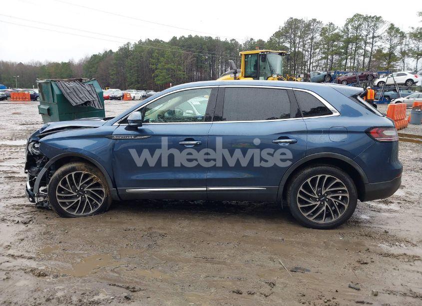 Photo 14 of 2019 Lincoln Nautilus RESERVE (VIN 2LMPJ8LP9KBL14914)