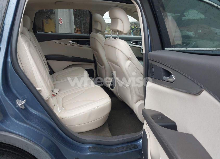 Photo 8 of 2019 Lincoln Nautilus RESERVE (VIN 2LMPJ8LP9KBL14914)