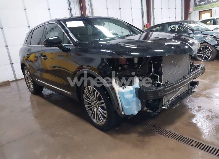 2017 Lincoln Mkx RESERVE (VIN 2LMPJ8LR1HBL29109) main photo