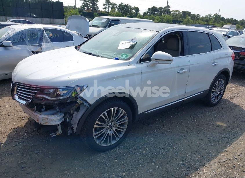 Photo 2 of 2017 Lincoln Mkx RESERVE (VIN 2LMPJ8LR2HBL33718)