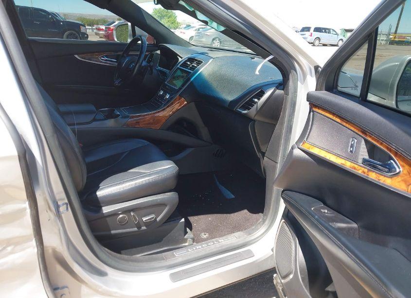 Photo 5 of 2016 Lincoln Mkx RESERVE (VIN 2LMPJ8LR4GBL79338)